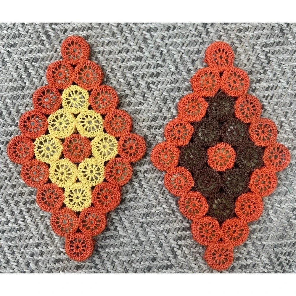 Crocheted Bottle Cap Hot Pads Trivets Set of 2 Multicolored Handmade MCM 70s